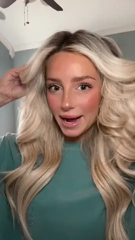 Curled hair tutorial 🫶🏻 #hairtutorial #hair #curledhair #hairstyle #relatable #trending #fyp 
