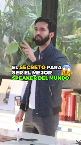 El secreto para ser el mejor speaker del mundo Para ser un speaker tienes que hablar en público de la manera natural. No es necesario que te disfraces de alguien que no eres o que finjas posturas solo para intentar imponerte frente a tu público. Un speaker se mueve de manera natural, hace contacto con su audiencia e interactúa con ellos. Para ser el mejor speaker del mundo, imagina que estás hablando con tus amigos, evita decir muchas groserías y verás cómo conectas con u público. #publicspeaking #oratoria #pacobenitez #comunicacion #habilidadesoratoria #conferencia #discurso #presentacion #poderparlador #oralcommunication #speakingtips #publicspeaker #conferencista #communicationtips #oralcommunication #speechtips #presentationtips #oralcommunicationtips #publicspeakingtips