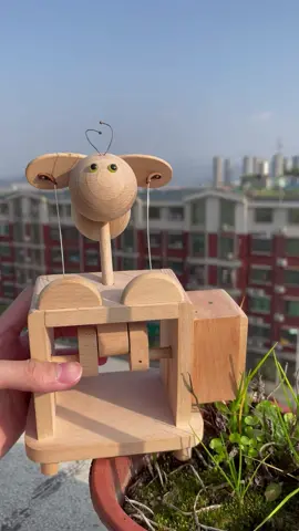 #woodworking This little bee is too healing