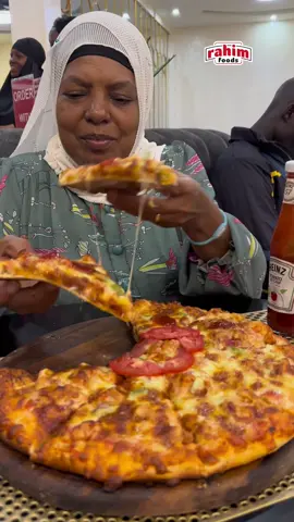 But first, Pizza!! 😋🥰❤️ #rahimfoods  #uganda #ugandatiktok #tiktokuganda #kampala #ugandanfood Kampala city. Best restaurant in Kampala Uganda.  #kenya #tanzania #Africa #AfricanFood #eastAfrica #lusaniya 