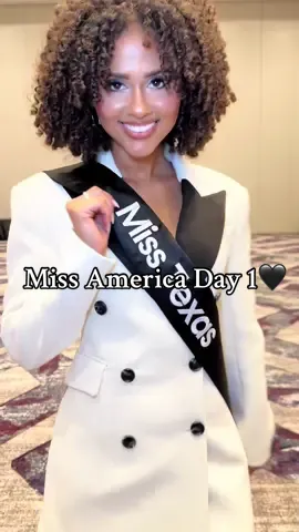 Black sash = Officially a Miss America Contestant 🖤 #fyp #misstexas #missamerica 