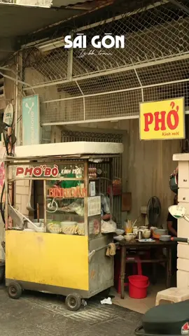 Phở Ông Già Đầu Bạc: Xe phở bò nhuốm màu thời gian khu Tân Định  #saigon #tet #tết2024 