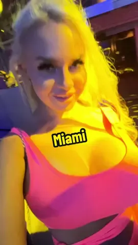 Partying in Miami with me be like…😉 #blowthisup #miami #fyp 