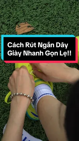 Dây giày dài quá thì phải làm sao?? Để Thể Thao IWin chỉ cho bạn một mẹo nhỏ này nhé😁#TheThaoiwin #iwin #SportOnTiktok #meobuocdaygiay #giaydabong #meovatcuocsong 