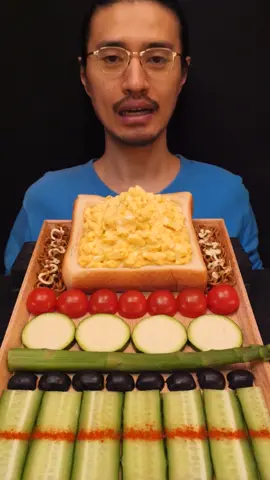 Egg toast, Ippei, cherry tomatoes, zucchini, asparagus, olives, cucumbers たまごトースト、一平ちゃん、ミニトマト、ズッキーニ、アスパラ、オリーブ、きゅうり #ASMR #eatingsounds #mukbang #咀嚼音 #food #eating #モッパン #먹방 #viral #fyp