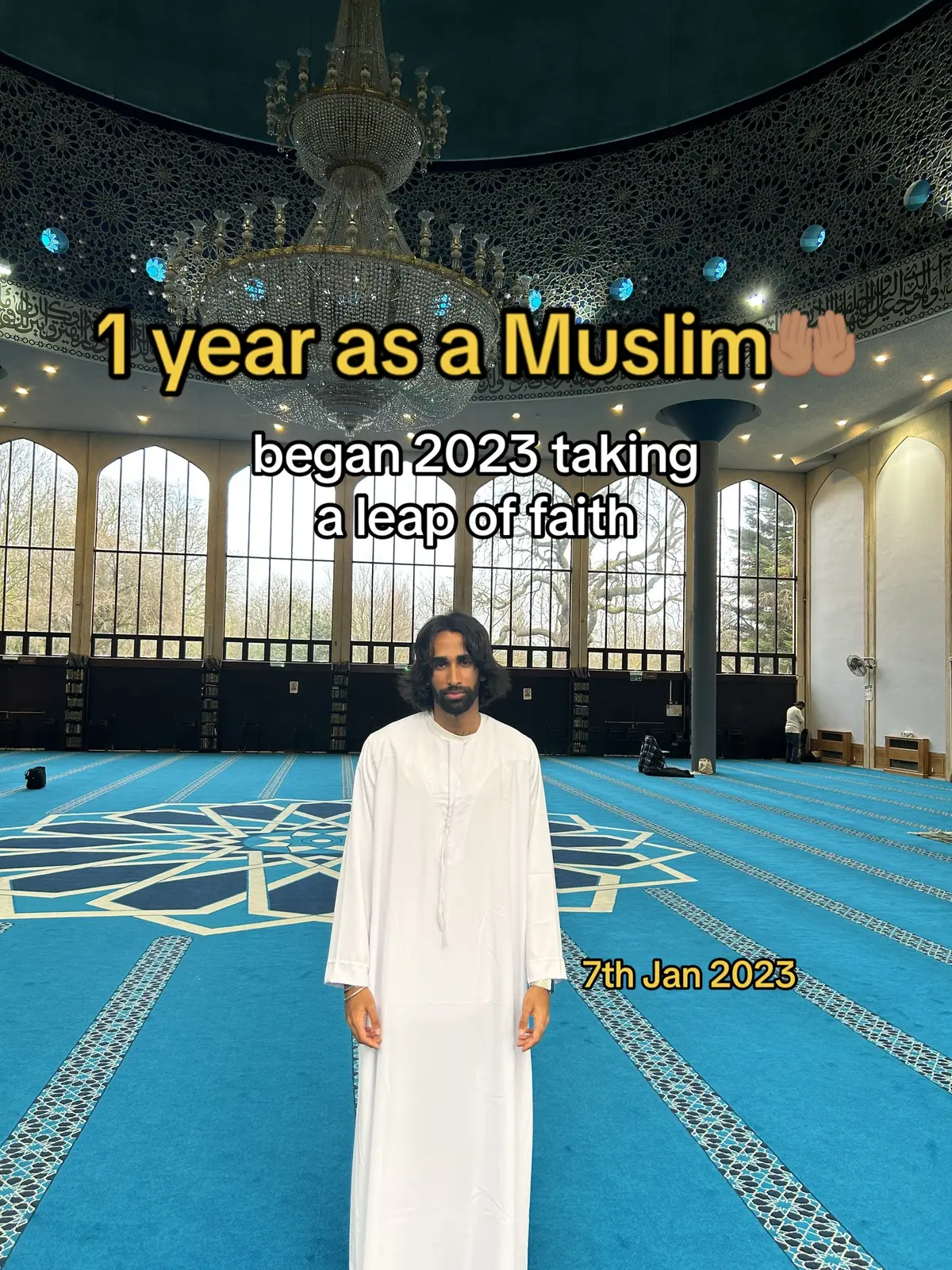 A year ago today, I reverted to Islam thinking it would be a small part of my life, a private thing I could separate out with my other pursuits - but this couldn't be further from the truth. All my different pursuits became one single journey and indeed my Islam is the thing that kept me guided throughout it all. If I look back the most my most special moments were all rooted in the deen and I really think my first year as a Muslim has been so significant, for my growth in all aspects of my life. I hope hearing my story helps boost your own imaan, because I am by no means perfect and it hasn't all been pictureseque - but alhamdulillah I am privileged because the moments I remember have all been filled with beauty - especially, the sadder ones [repost] #islam #muslim #religion #london #revert 