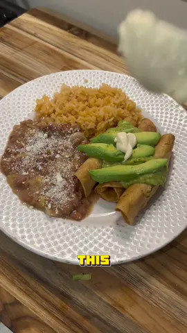 yall want the rice & salsa recipe too??  #taquitos 