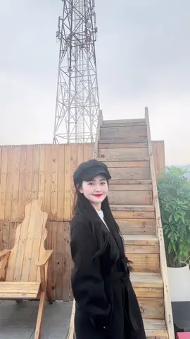 Cả đời này dài lắm em không dám mơ ước có một tình yêu đẹp như bao người khác, em chỉ mong có một bàn tay đủ rộng để bao dung che chở em một phần đời còn lại và đối xử với em một cách tử tế nhất có thể…#xuhuong#trending#tiktok#postcard 