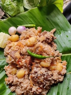 Beef Tehari/ছোট আলু দিয়ে গরুর মাংসের তেহারি ❤️🇧🇩 #reelsvideo #reelsfypシ #beeftehari #music #bangladeshifood #viewers #Tiktok #international 