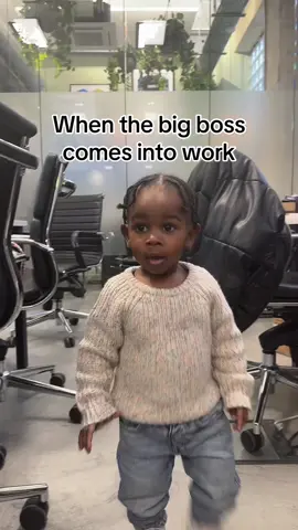 When Broski comes to check in on the team @RaisingZion  #broski #fyp #raisingzion #foryoupage #worklife #boss 