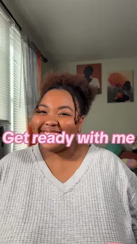 Y’all the One Size setting spray is no joke I fillmed all day lomg and shoveled snow multiple times and my makeup was ON i need 50 more asap  #blackgirlcontentcreator #blackgirltiktok #blackgirlcreator #fyp #beautycontentcreator #trendy #blackgirlmagic #MakeupRoutine #lipproducts #lipprouducts #getreadywithme #getreadywithmemakeup #grwmmakeup #grwmroutine #grwmaesthetic #makeuphacks #makeuptutorial #makeup #foryoupage #dailymakeuplook #dailymakeuptutorial #makeuptips #favoritemakeupproducts 