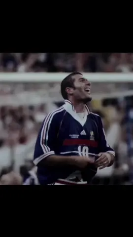 Zidane #lucha #lifegoeson #fpy #partiiiiiiiiiiiiiiiiiiiiiiiii #videoviral #edit #viral #zidane #futbol #jugadoresdefutbol #olivertree #motivacion #noterindas 