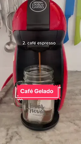 Segue o coração e prepara essa receita da @anna alvarenga com espresso Dolce Gusto para um café gelado. Quem ama?​ #DolceLovers #cafegelado 