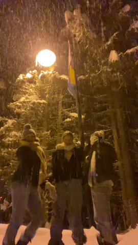 powder tomoz will be 🤌🤌🤌🤌