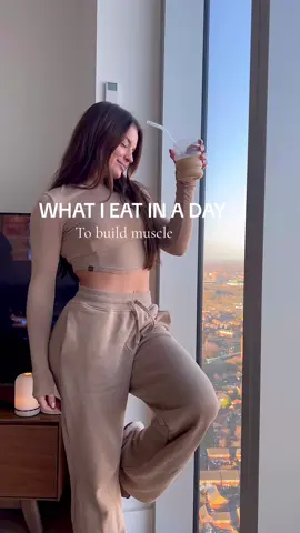 Full day of eating at 2992 calories and 159g protein!🥦🥯🍣🍫🍗 #whatieatinaday#whatieat#fulldayofeating 