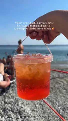 You’ll find these amazing Aperol Spritz buckets on the public beach in Monterosso Al Mare. They cost €15 and they’re pretty strong 🤣 Who’s tried one of these before? 🍊  @Emily🐬TRAVEL TIPS & INSPO  📍Monterosso Al Mare, Cinque Terre, Italy #Aperolspritz #Italy #Spritz #Cinqueterre #Travel #Cocktails