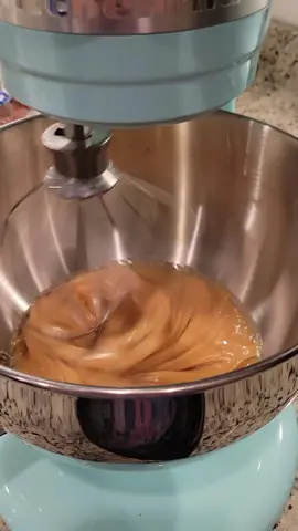 whipped honey 🍯 literally pour the honey in and mix in high for 20 minutes.  #Recipe #whippedhoney #kitchenaid 
