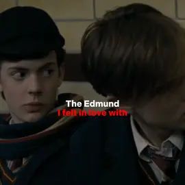 feeling very in love with ed today with my poor edit hahaha #narnia #narniatok #narniaedit #edmundpevensie #edmundpevensieedit #thechroniclesofnarnia #skandarkeynes #BookTok #fictionalmen 