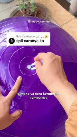 Membalas @يوني نراين🌼 caranya seperti ini ya kak, gampang banget #gymball #gymballbumil #bumil #ibuhamil #trimester3 #olahragabumil 