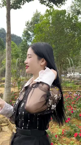 Ngẫu hứng kỷ niệm 1 năm quay trở lại🥰