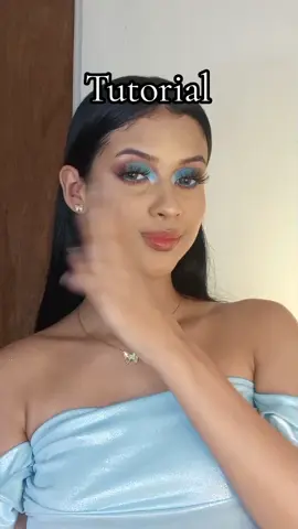 Ultimo tutorial de este look 🫶🏻 #sina #maquillaje #Caracas 