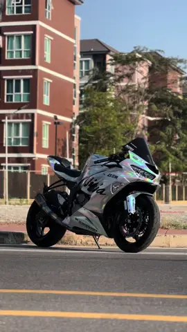 Kawasaki ZX6R สีเอฟเฟ็ค สดุดตา ดาวน์เริ่มต้น 37,000 15% ราคาสด 289,000 บาท 📲 #เปิดการมองเห็น #สุดหล่อมาแล้ว #เอาขึ้นหน้าฟีดที #streetracesuperbike #nameebikeker🇹🇭 #kawasakininja #kawasakizx6r #zx6r #zx636r #Kawasak 