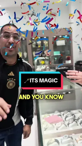 ROUND 2😂 G wasn’t convinced the first time so we had to double back! What do you think was it magic or was it cap🤔 Seriously though guys he is a great magician and we can’t wait until he comes back! He said he’s going to read G’s mind STAY TUNED👀 • • • #gluxejewelers #miami #magician #magictricks #explorepage #fun #funnymoments #lmao  #funnyvideos #funnymoments #jewlery #fun #lol #retailstore #buyselltrade 