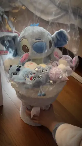 Ai có người yêu thì sẽ được tặng bó hoa gấu nè. Ghé #bowbostudio #pea_762 #hoagấuxinh #peaordertaobao #gấubôngcute 