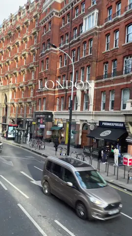 LONDON ❤️📍🇬🇧#london#PlacesToVisit #londonlife #londontiktok #traveluk #lovegreatbritain #foryoupage #fy #fypage #tiktok #fypシ #fypシ゚viral #viral#❤️ #🇬🇧 