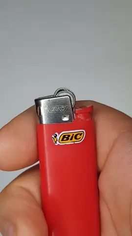 How to light a fire with a lighter without gas#scinceexpriment #scienceproject #diyprojects #fyp #foryoupage #viraltiktok #viralvideo 