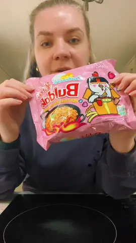 I’ll be purchaisng more of these omg 🍜 what flavor should i try next? #buldakcarbonara #buldak #mukbang #ramen #buldaknoodles  