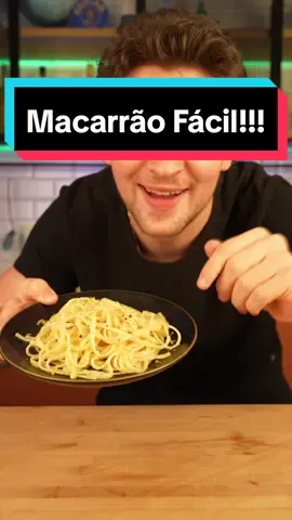 MACARRÃO PRA QUANDO NÃO TIVER NADA EM CASA!!! Salva essa receita que depois você vai me agradecer! hehehehehe INGREDIENTES: 200g de macarrão de sua escolha (por exemplo, espaguete) 4 xícaras de água 1 colher de sopa de sal Suco de 1 limão 2 colheres de sopa de azeite de oliva 2 dentes de alho picados MODO DE PREPARO: Em uma panela grande, leve as 4 xícaras de água para ferver. Assim que a água estiver fervendo, adicione o sal e o macarrão à panela. Cozinhe o macarrão de acordo com as instruções do pacote até que esteja al dente (geralmente de 8 a 10 minutos). Enquanto o macarrão está cozinhando, aqueça o azeite em uma frigideira grande em fogo médio. Adicione o alho picado à frigideira e refogue por cerca de 1 a 2 minutos, ou até que o alho fique levemente dourado e aromático. Cuidado para não queimar o alho, pois isso pode deixar um gosto amargo. Quando o macarrão estiver pronto, escorra-o bem. Retire a frigideira do fogo e adicione o suco de limão ao azeite e alho, misturando bem. Misture o macarrão cozido com a mistura de azeite, alho e limão na frigideira, certificando-se de que o macarrão esteja bem revestido. Sirva imediatamente, e você pode adicionar um pouco de queijo ralado, pimenta-do-reino ou ervas frescas picadas, se desejar. Esta é uma receita rápida e simples que realça os sabores do alho, do limão e do azeite de oliva, tornando o macarrão delicioso. Aproveite! #cheffotto #macarrao #receita #receitas #cozinha 