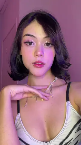 Mulher na internet = egirl, galera 2024 ja aksksksk quanto eu tentava ser egirl ngm me chamava assim 👀 agr a n sou mais me chamam 