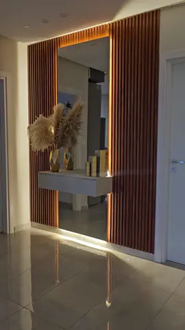 🏠Palace Home 🏠  vous cherchez de nouvelles façons de décorer votre maison ? Si oui, alors vous êtes au bon endroit ! Nous avons une grande variété de produits parmi lesquels vous pouvez choisir, tels que des salon moderne , lit capitonné, dressing ouvert ou fermé sur mesure, meuble TV , chambre à coucher, rangement d'entrée et de l'art mural. Entrez et parcourez aujourd'hui! ❤Livraison disponible partout  🖤Devis gratuit  WhatsApp 📞 : +213541177182  / +213550443212  Adresse 📍 : oran. Résidence Hasnaoui. Îlot 75 . Oran