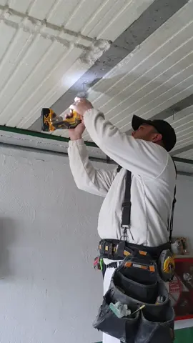 rosca varillas makita #drywall #drywallrepair #drywallfinisher #pladur #drywalllife #foryoupage #parati #zxycba #dewalttough #dewalt #tools #herramientas #tips #fypシ #viral #newtools #finisher #drywall #consejos #construction 