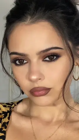 #mobwifemakeup #makeuptutorial 