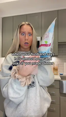Chicken nuggets for the win 💁🏼‍♀️ #marriedlife #dinner #husandwife #wifecooking #funny #relatablehumor #fyp 