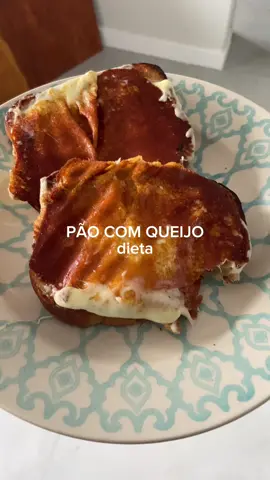 Pão com queijo para dieta #paotostado #dieta #dietafacil #dietafit 