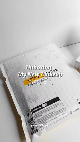 Unboxing My New Makeup  #unboxing #unboxingvideo #makeup #makeupcollection #makeuplokal #glowithsya 