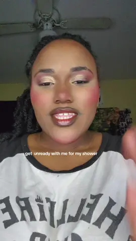 shower time girlies #grwmshower #grwmmakeup #grwmroutine #grwm #woyoungism #wonyoung #blushtrend 