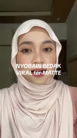 Nyobain bedak viral‼️😱 gak nyangka review orang-orang pada jujur #fyp #twowaycake #seamakeup #beautytips 