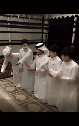 يوم كنا صغار في ربوع الدار @منصور ال زايد | Mansour  #منصور_ال_زايد#منصور_ال_زايدexplor  #الإمارات #الكويت #100k #إكسبلور #fypシ゚viral #fyp #منصور_ال_زايد 