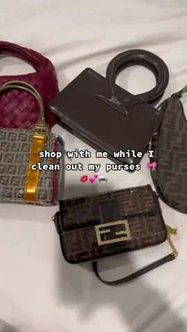 Girlhood is getting excited over a purse clean out 🛍️✨💕🎀🖤   #whatsinmybag #whatsinmypurse #pursehaul #makeupbagessentials #makeupmusthaves #lipcombo #lipcombotutorial #makeupbag 