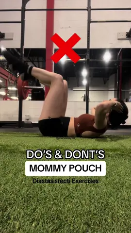 Do’s and don’ts - diastasis recti edition 🩵 There are many different versions of crunches and ab exercises, but l’ve often struggled to effectively engage my deep core during these exercises. As a result, I haven’t seen substantial progress and my body’s transformation has been minimal. Since concentrating on these particular exercises, l’ve witnessed noticeable differences, especially since I’ve been focusing less on my oblique muscles. Of course, maintaining an optimal diet is also crucial! #fy #fyp #gym #gymfyp #GymTok #motivation #smallwaist #snatchedwaist #postpartumexercises #diastasisrectiexercises #csectionrecovery #smallwaistworkout #Fitness #hourglass #backpain #deepcore #viral 