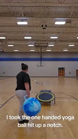 The one handed trampoline hit complete! #fyp #foryou #foryoupage #trickshot 