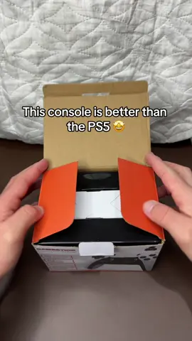 This console contains over 40,000 classic retro games from the ‘90s and can emulate 43 consoles. Every ‘90s kid’s dream! #videogames #gaming #retrogaming 