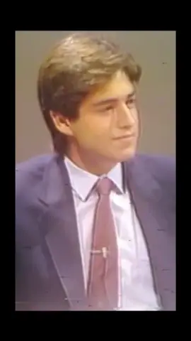 Jaime Bayly 🚬 #jaimebayly #periodismo #literatura #poesia #entrevista #90s #peru #aesthetic #fyp #fypシ゚viral #viral #viralvideo #ponmeenparatitiktok #ponmeenparati #lanadelrey #escine🚬🚬 #poeta #escritorperuano #granescritoraypoeta #literaturaycafe 