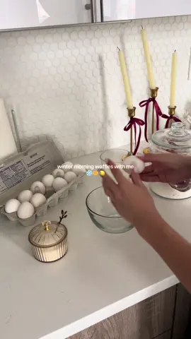 the best part of the day ❄️🤍🧇 #morningroutine #morningvlog #waffles #aesthetics #wellnessroutine 