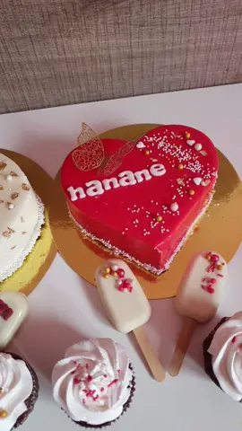 gâteau glacée ❤️‍🔥 #explore #explorepage #explor #fyp #fy #fypシ゚ #caketok #caketiktok #marrakech #marrakech🇲🇦morocco #marocaine🇲🇦 #marocco🇲🇦 #anniversary #happybirthday #hanane 