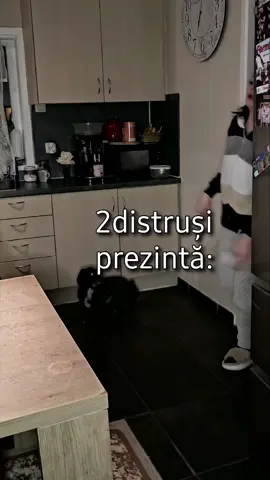 #2distrusi #fy #fyp #foryou #foryourpage #viral #razvanbertel #razvanmaxi213 #kmeliabertel #berteldennis #peșleau #pesleau #echishombres #razvanbertel #tiktokromania #amuzant #comedie #viralvideo #trend #caterinca #5pasidebine #misiuneatiktok #fakesituation #tiktokromania #românia #romania #cuplu #cuplultiktok #cearta #sotie #nevasta #copil #familie #pamflet #parodie #amuzant #clips #cluj #nustiudacaajungempeforyou #radculacrimi #morderas #derâsullumii #umor #iumor #cariceps #baxbanii #jador #insulaiubirii 